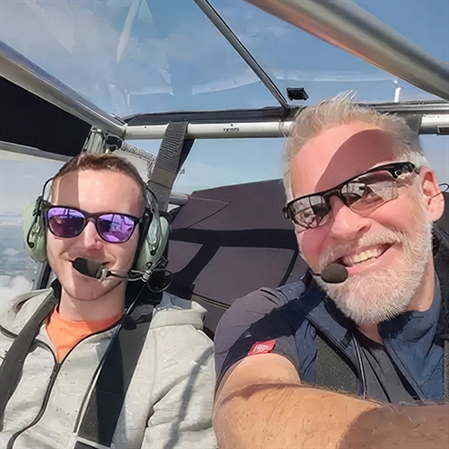 Flying Lessons Ayrshire - People Flying Plane