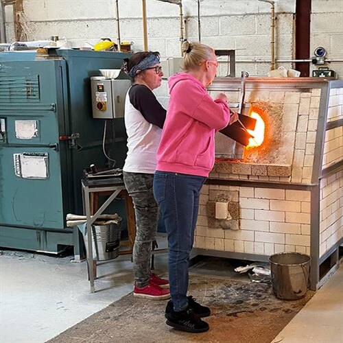 Glassmaking & Glassblowing - Glass Lessons in Buckinghamshire
