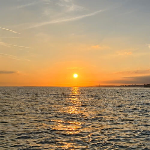 Sunset Powerboat Cruise Brighton - Sunset Sunset Powerboat Cruise Brighton - Sunset