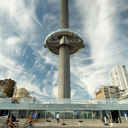 Brighton i360 day time from below thumbnail