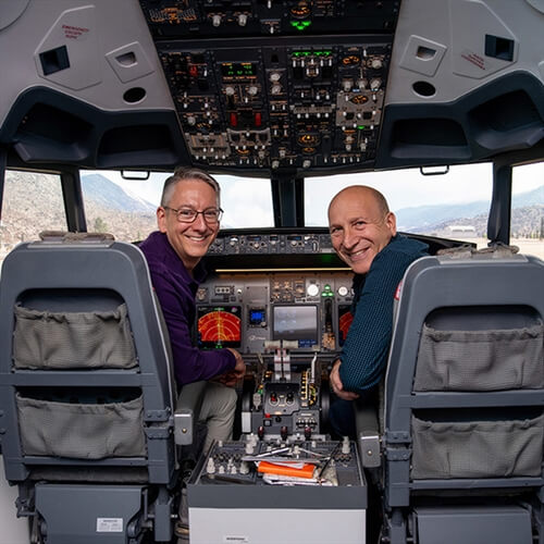 Boeing 737 Simulator Flying Course Luton Airport (21yrs+)