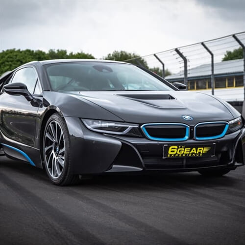 BMW i8 Drive with Hotlap - Car on track BMW i8 Drive with Hotlap - Car on track