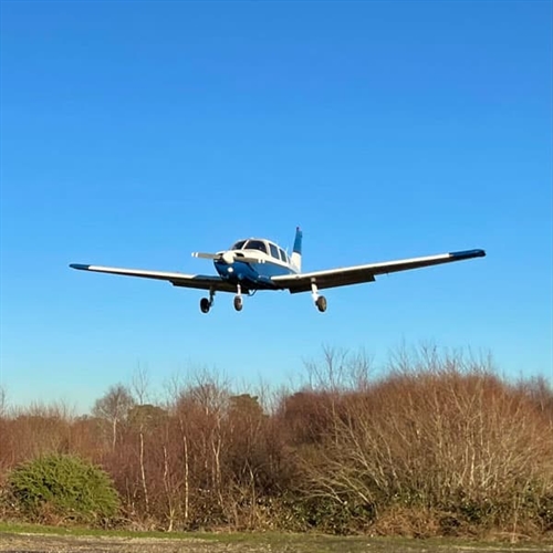 Flying Lessons at Blackbushe Airport Surrey - Plane Flying Flying Lessons at Blackbushe Airport Surrey - Plane Flying