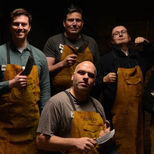 Knife Maing Berkshire - Group of men Knife Maing Berkshire - Group of men