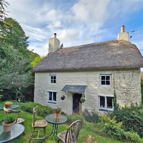 Garden Afternoon Tea Cornwall - Thatched Cottage with Tea Garden Garden Afternoon Tea Cornwall - Thatched Cottage with Tea Garden