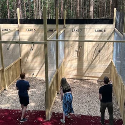 Axe Throwing West Sussex - People Axe Throwing Axe Throwing West Sussex - People Axe Throwing