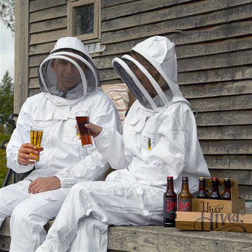 Rural Beekeeping & Honey Beers in Surrey & Sussex Rural Beekeeping & Honey Beers in Surrey & Sussex