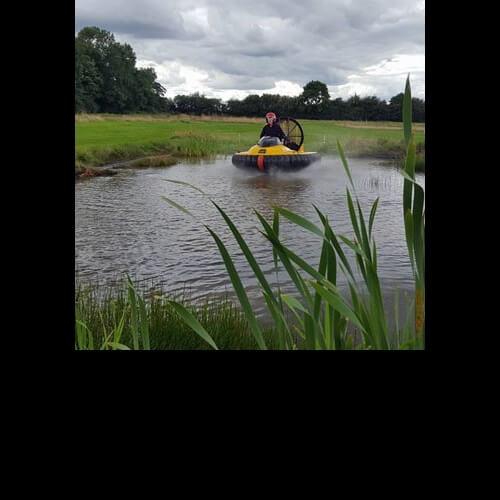 Hovercraft Leicester Experiences in Formula 3 Hovercrafts near Husbands Bosworth