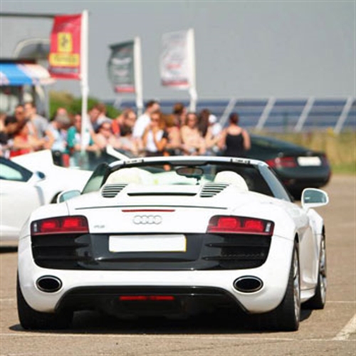 audi r8 V10 audi r8 V10