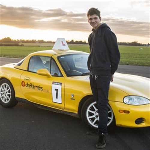 Junior Driver Experience at the London Motor Circuit in an MX5 Junior Driver Experience at the London Motor Circuit in an MX5