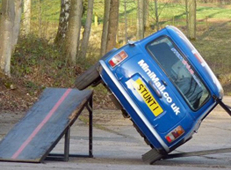 stunt car driving stunt car driving