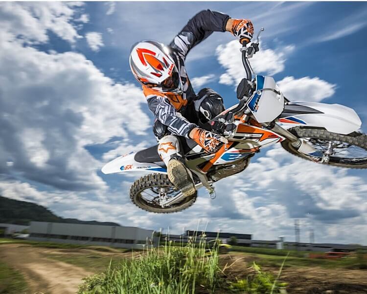 Electric-dirt-bikes---are-they-any-good-Into-theBlue-investigates Electric-dirt-bikes---are-they-any-good-Into-theBlue-investigates