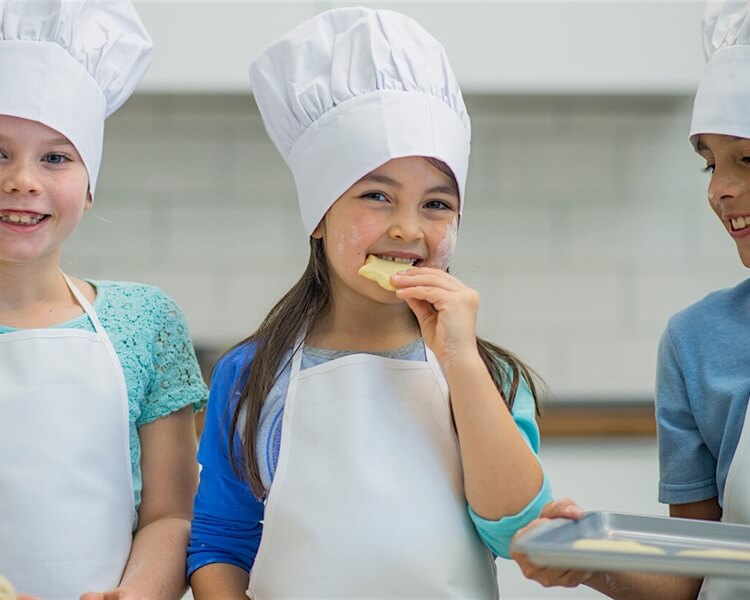 Kids-cookery-lessons---kitchen-disaster-or-culinary-delight Kids-cookery-lessons---kitchen-disaster-or-culinary-delight