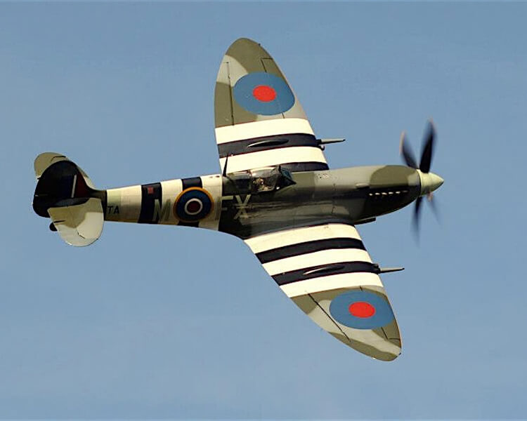 Can-you-book-a-vintage-Spitfire-for-a-wedding Can-you-book-a-vintage-Spitfire-for-a-wedding