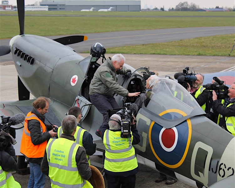 Happy-100th-Birthday-to-the-RAF---Spitfires-at-Biggin Happy-100th-Birthday-to-the-RAF---Spitfires-at-Biggin