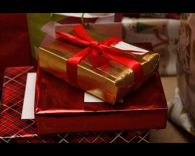 First-Christmas-with-the-In-Laws---What-gift-do-I-go-for First-Christmas-with-the-In-Laws---What-gift-do-I-go-for